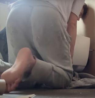 Aline Marganne feet photo 5