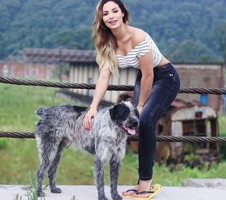 Aline Mineiro feet photo 4