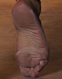 Aline Mineiro feet photo 19