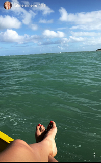 Aline Mineiro feet photo 9