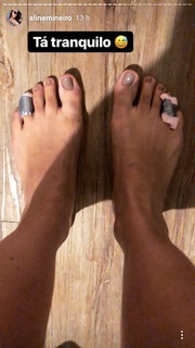 Aline Mineiro feet photo 1