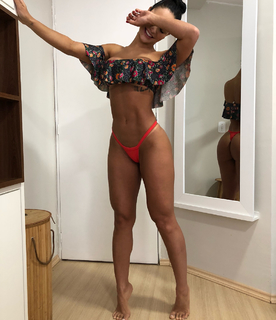 Aline Mineiro feet photo 10