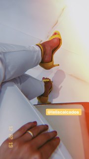Aline Mineiro feet photo 9