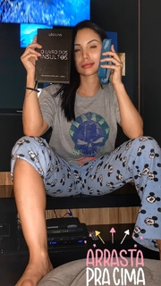 Aline Mineiro feet photo 3