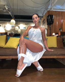 Aline Mineiro feet photo 14