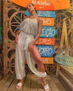 Aline Mineiro feet photo 12