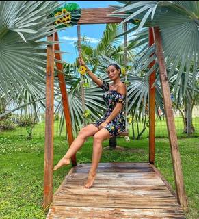 Aline Mineiro feet photo 13