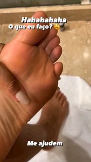 Aline Mineiro feet photo 15