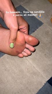 Aline Mineiro feet photo 12
