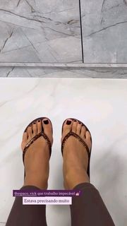 Aline Mineiro feet photo 17