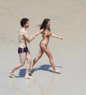 Alinne Moraes feet photo thumbnail