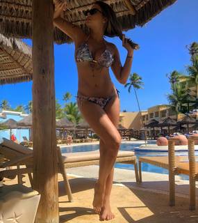 Alinne Rosa feet photo 9