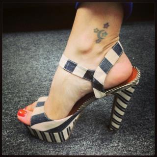 Alisa Reyes feet photo 1