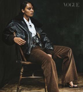Alisha Boe feet photo 20