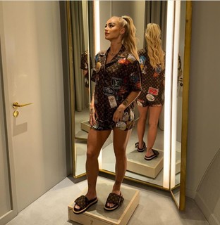 Alisha Lehmann feet photo thumbnail