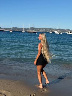 Alisha Lehmann feet photo thumbnail