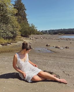 Alisha Newton feet photo 14