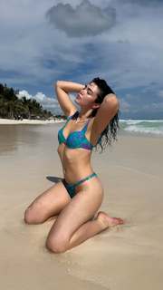 Alisha Newton feet photo 8