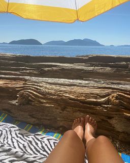 Alison Araya feet photo 13