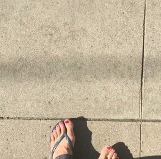 Alison Becker feet photo 1