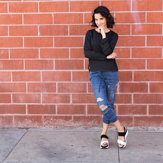 Alison Becker feet photo 7
