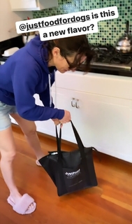 Alison Becker feet photo 6