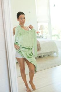 Alison Becker feet photo 3