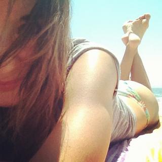Alison Becker feet photo 9