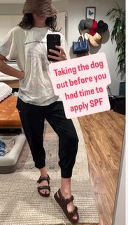 Alison Becker feet photo 3