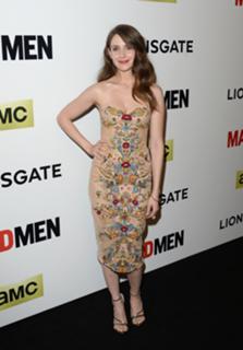 Alison Brie feet photo thumbnail