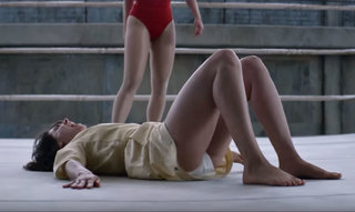 Alison Brie feet photo thumbnail