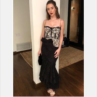 Alison Brie feet photo thumbnail
