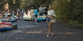 Alison Brie feet photo thumbnail
