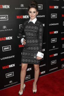 Alison Brie feet photo thumbnail