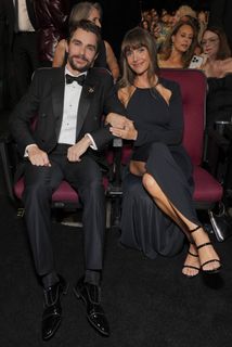 Alison Brie feet photo thumbnail