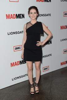 Alison Brie feet photo thumbnail