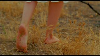 Alison Brie feet photo 14