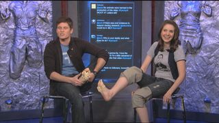 Alison Brie feet photo 14
