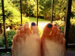 Alison Carroll feet photo 3