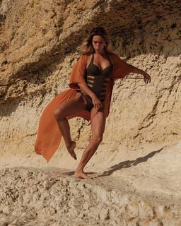 Alison Cossenet feet photo 9