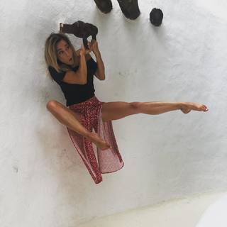 Alison Cossenet feet photo 19