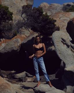 Alison Cossenet feet photo 7