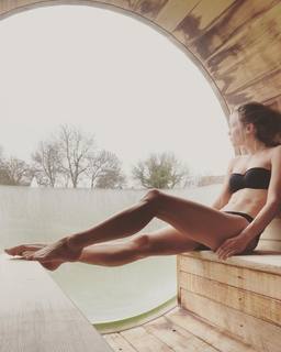 Alison Cossenet feet photo 12