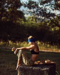 Alison Cossenet feet photo 15