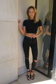 Alison Cossenet feet photo 8