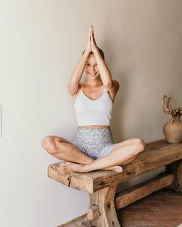 Alison Cossenet feet photo 8
