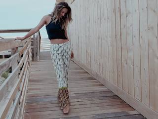 Alison Cossenet feet photo 15