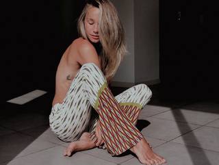 Alison Cossenet feet photo 14