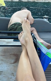 Alison Cossenet feet photo 15