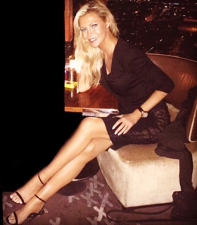 Alison Doody feet photo thumbnail